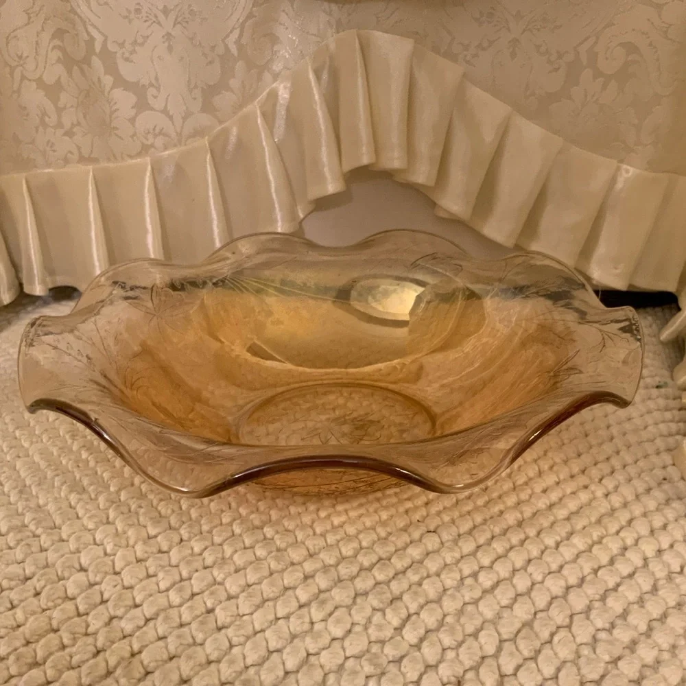 VINTAGE BOWL